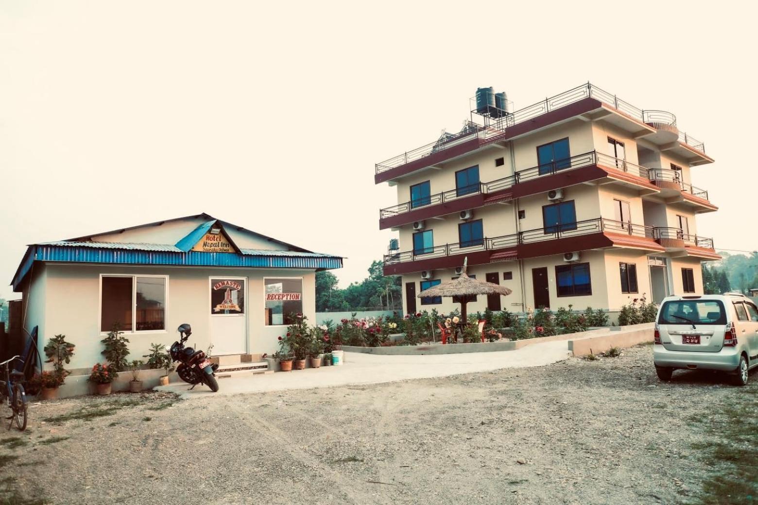 Hotel Typical Nepali Kitchen - No Pizza - No Pasta - No Problem !! Sauraha Exterior foto